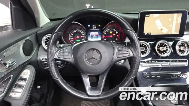 Mercedes-Benz C-Class 2016 — фото 13
