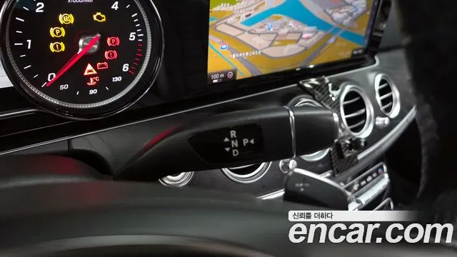 Mercedes-Benz E-Class 2017 — фото 9