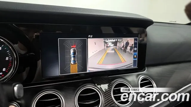 Mercedes-Benz E-Class 2017 — фото 14
