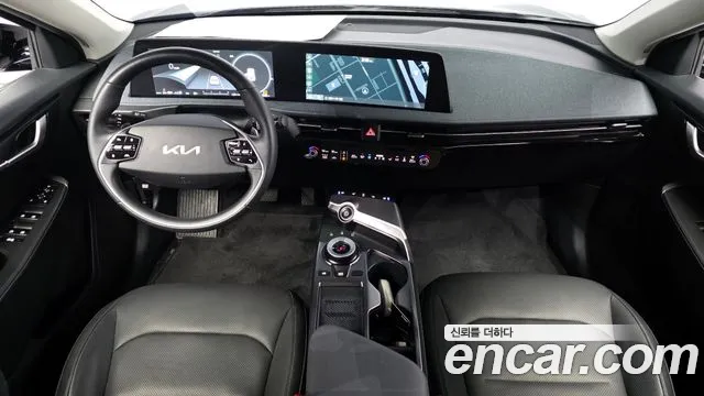 Kia EV6 2022 — фото 10