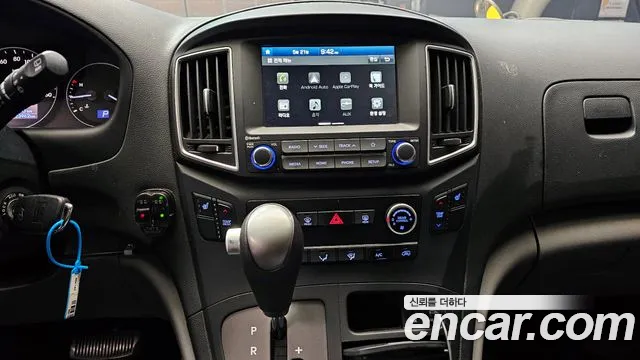 Hyundai Starex 2020 — фото 20