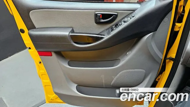 Hyundai Starex 2020 — фото 14
