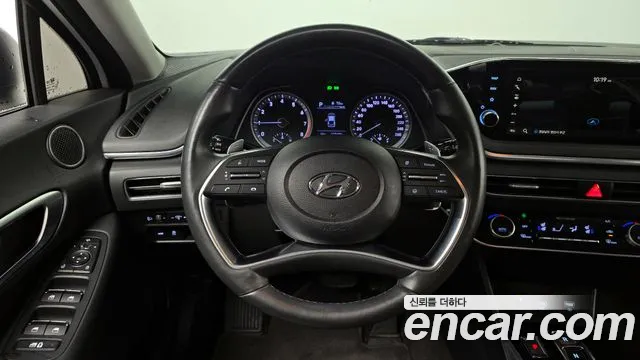 Hyundai Sonata 2020 — фото 18
