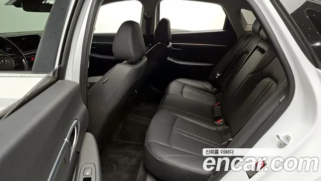 Hyundai Sonata 2020 — фото 15