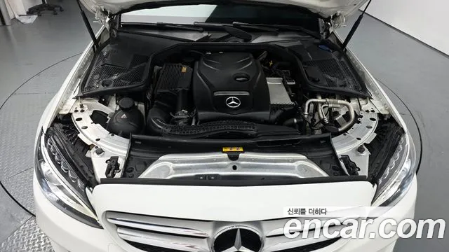Mercedes-Benz C-Class 2017 — фото 6