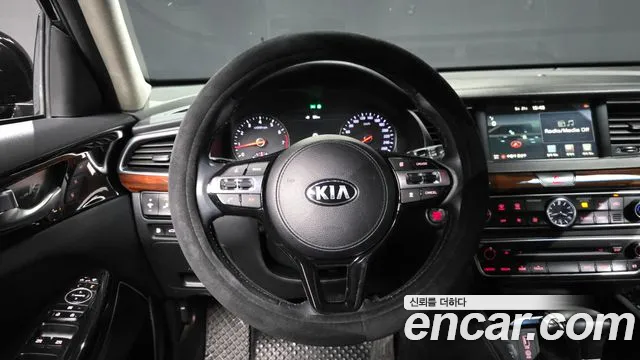 Kia K7 2016 — фото 19