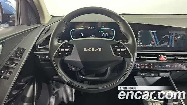 Kia Niro 2022 — фото 13