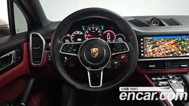 Porsche Cayenne 2023 — фото 18