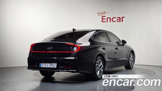 Hyundai Sonata 2023 — фото 2