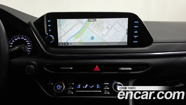 Hyundai Sonata 2023 — фото 19