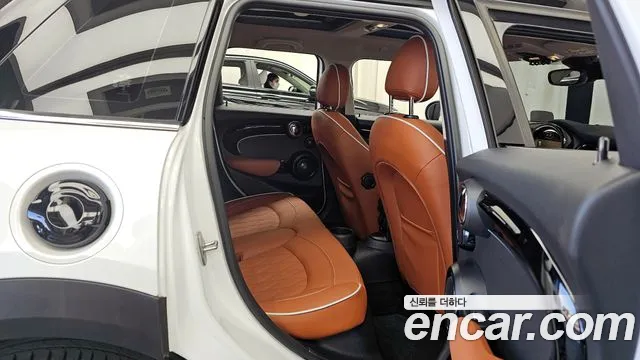 Mini Cooper 2024 — фото 18