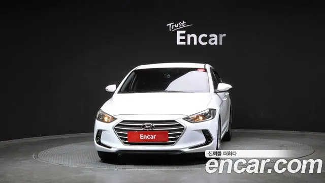 Hyundai AVANTE 2018 — фото 3