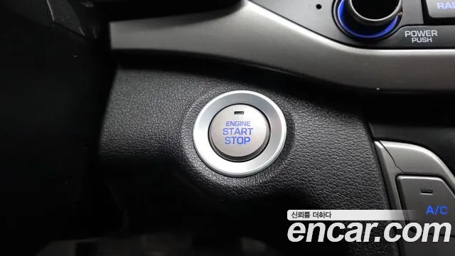 Hyundai AVANTE 2018 — фото 17