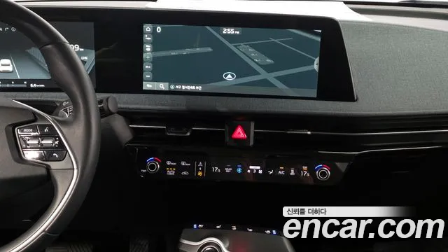 Kia EV6 2022 — фото 19