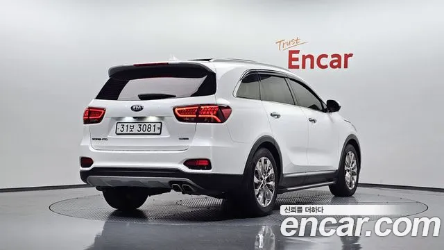 Kia Sorento 2018 — фото 1
