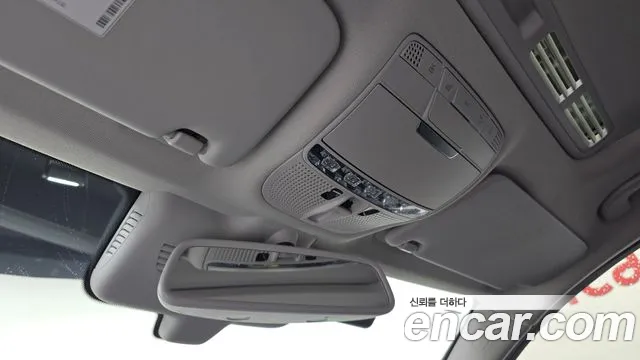 Mercedes-Benz C-Class 2017 — фото 16