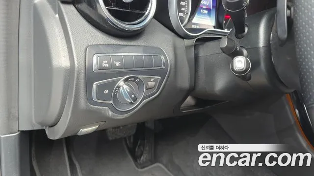 Mercedes-Benz C-Class 2017 — фото 18