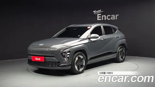 Hyundai Kona 2023 — фото 1