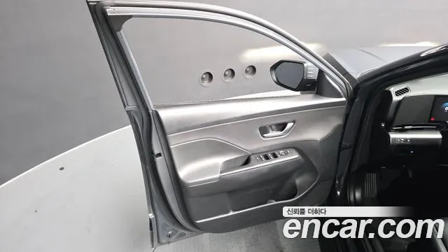 Hyundai Kona 2023 — фото 14