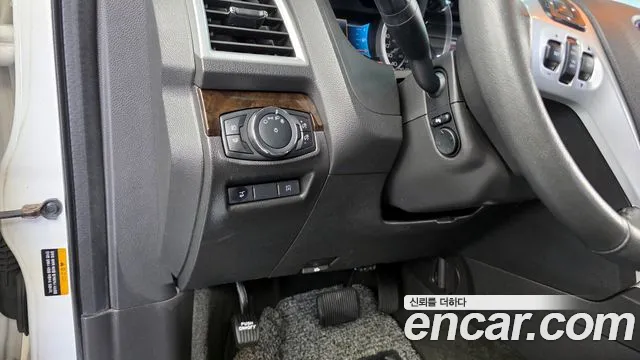 Ford Explorer 2015 — фото 16