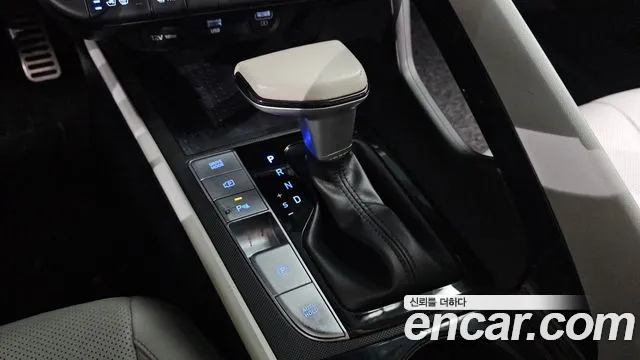 Hyundai AVANTE 2021 — фото 12
