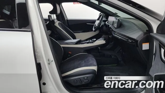 Kia EV6 2022 — фото 15