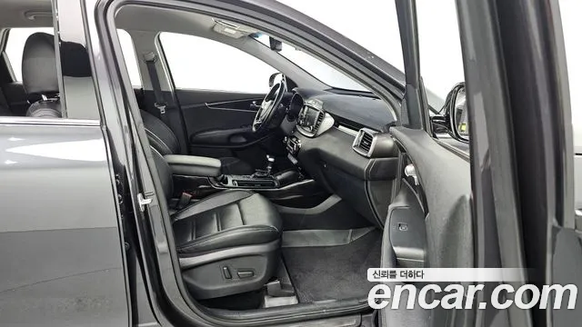 Kia Sorento 2019 — фото 11