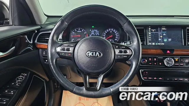Kia K7 2016 — фото 15