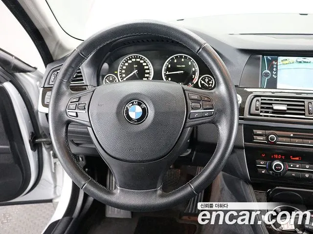 BMW 5-Series 2012 — фото 14