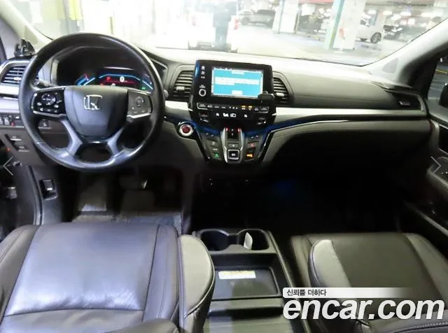 Honda Odyssey 2019 — фото 10