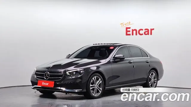 Mercedes-Benz E-Class 2022 — фото 1