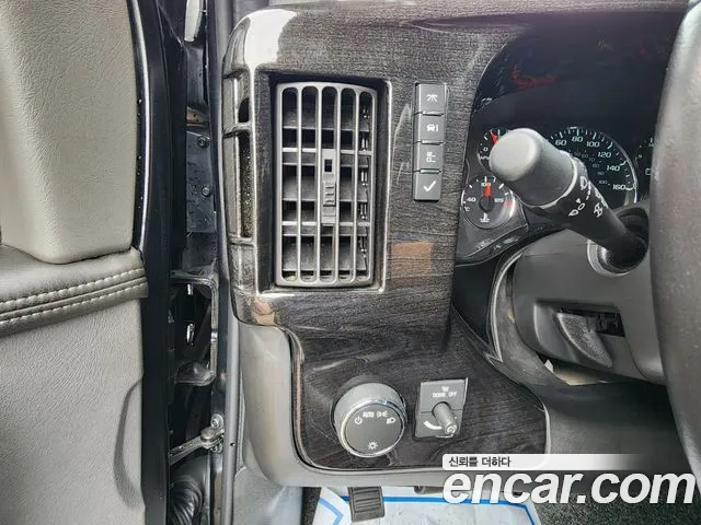 Chevrolet Express Van 2017 — фото 18