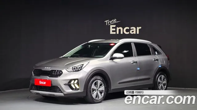 Kia Niro 2022 — фото 1
