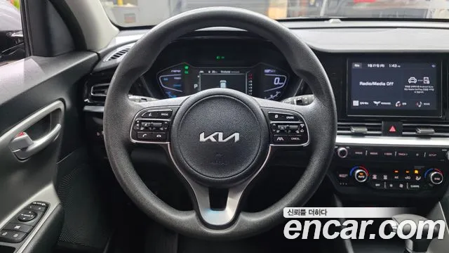 Kia Niro 2022 — фото 15