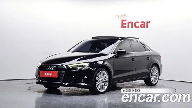 Audi A3 2018 — фото 1