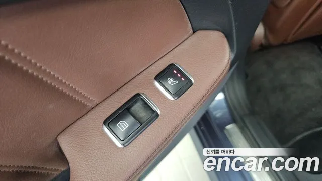 Mercedes-Benz E-Class 2015 — фото 19