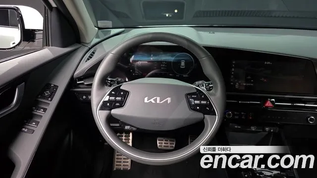 Kia Niro 2022 — фото 19