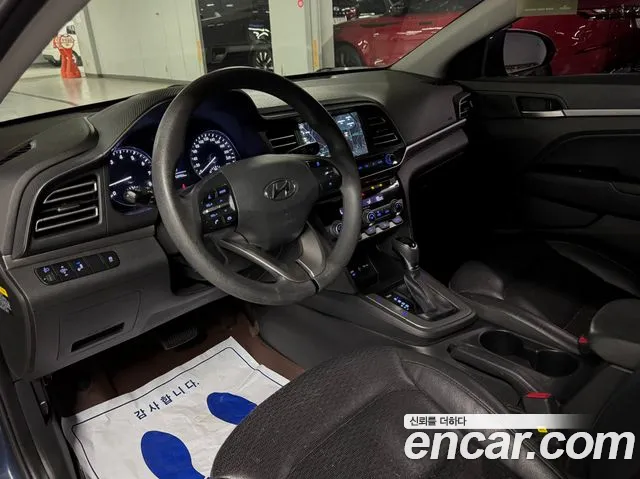 Hyundai AVANTE 2019 — фото 10
