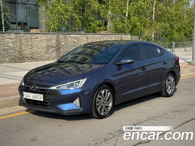 Hyundai AVANTE 2019 — фото 18