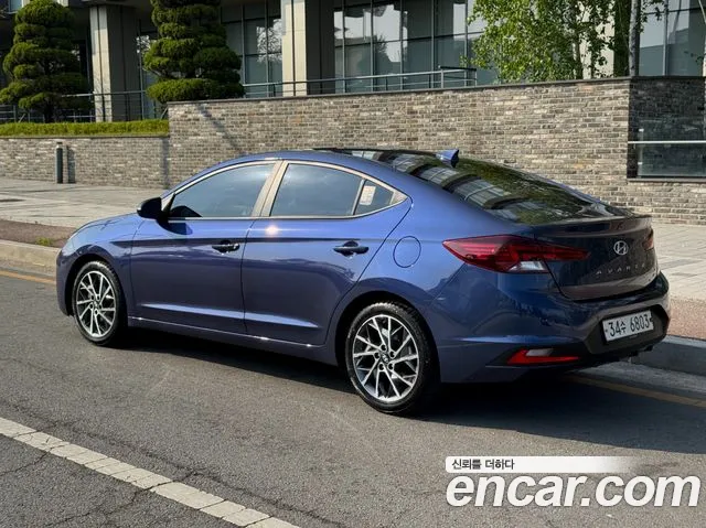 Hyundai AVANTE 2019 — фото 19