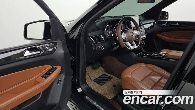 Mercedes-Benz GLE-Class 2017 — фото 10