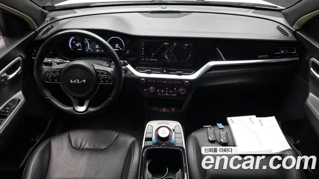 Kia Niro 2022 — фото 7