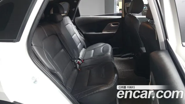 Kia Niro 2022 — фото 12