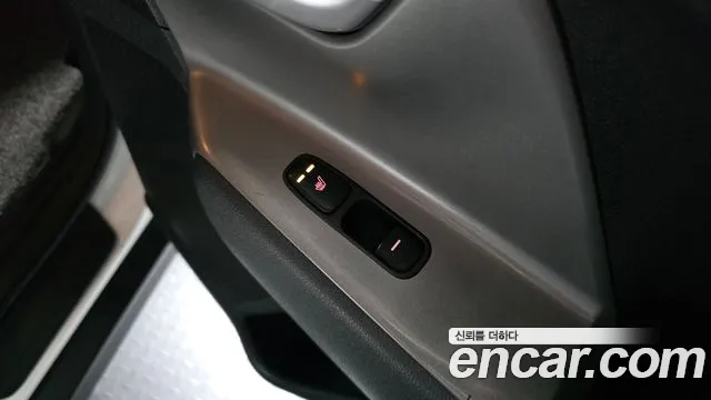 Kia Niro 2022 — фото 19