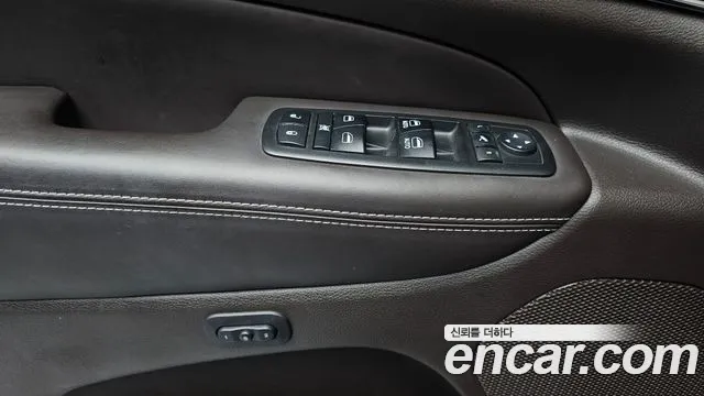 Jeep Cherokee 2018 — фото 13