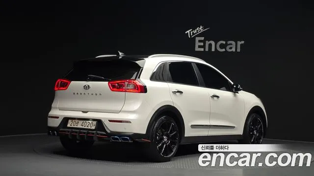 Kia Niro 2018 — фото 2