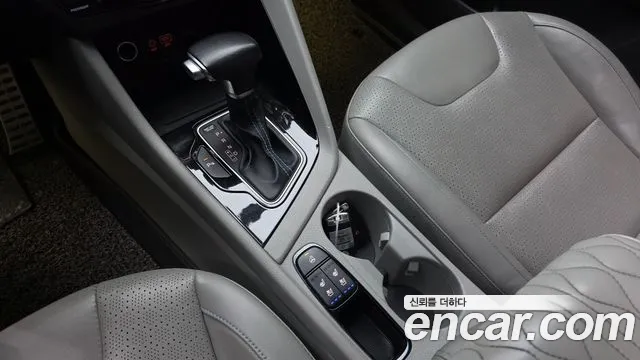 Kia Niro 2018 — фото 12