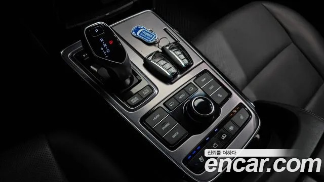Hyundai Equus 2014 — фото 11