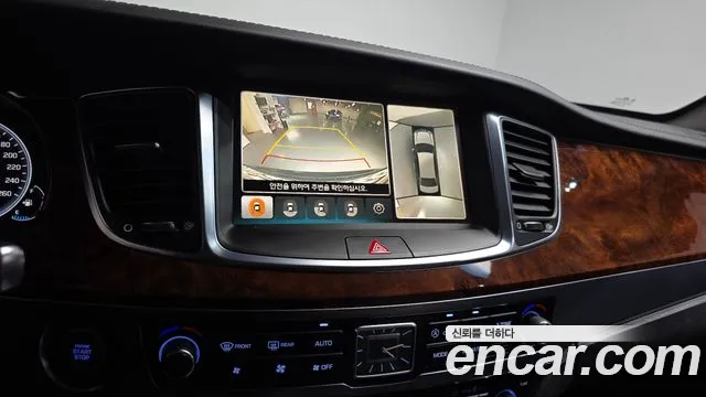 Hyundai Equus 2014 — фото 20