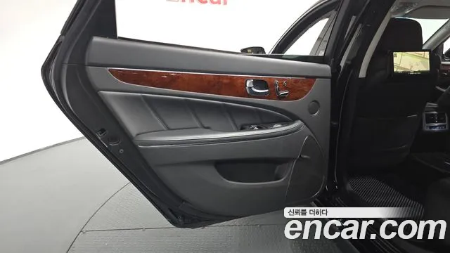 Hyundai Equus 2014 — фото 14